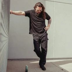 So ILL Nakoa Tee - Black Wolf ON THE ROAM